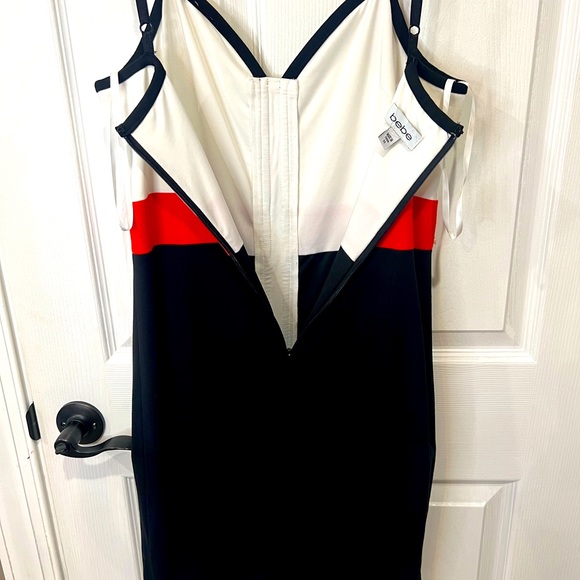 Bebe color block mini dress. - Picture 3 of 4